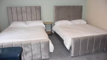 4 bedrooms, soundproofing, iron/ironing board, free WiFi
