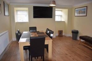 Dining - 4br-sleeps14-parking-lakedistrict (Egremont)