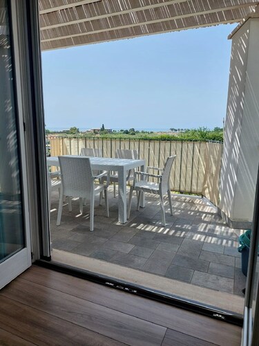 Relax with the whole family in this quiet accommodation near the beaches