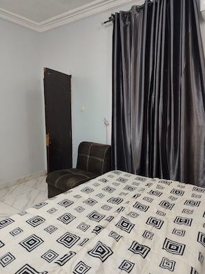 Executive Room | Individually decorated, individually furnished, desk, laptop workspace - All Saints House (Abuja)
