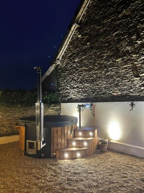 Bain à remous extérieur