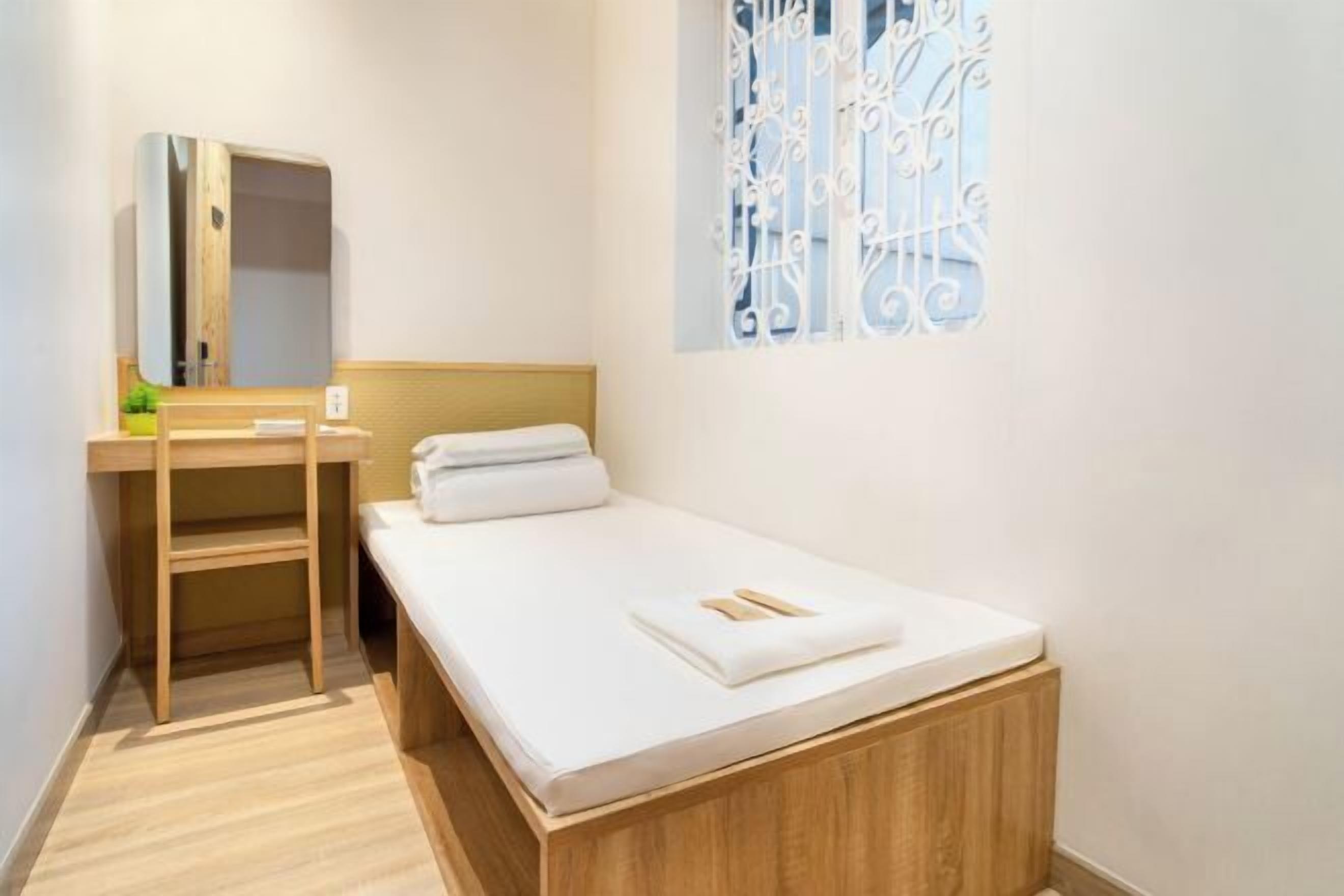 Individueel gemeubileerd, een bureau, een laptopwerkplek