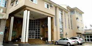 Majoituspaikan julkisivu