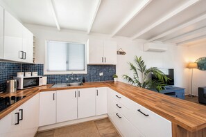 Fridge, microwave, oven, dishwasher