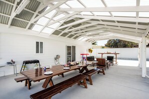 Outdoor dining - Captains Retreat - Coastal Vibe (Lancelin)