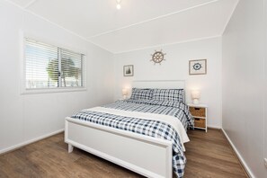 3 bedrooms, WiFi, bed sheets