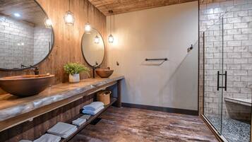 Douche, serviettes fournies