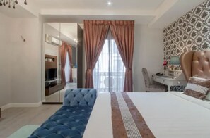 9 bedrooms, WiFi