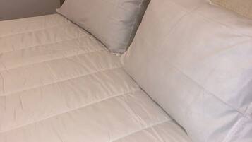 1 bedroom, desk, free WiFi, bed sheets