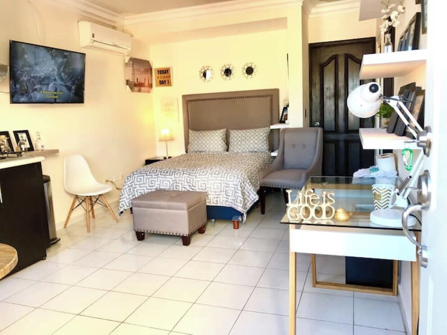 1 chambre, fer et planche à repasser, Wi-Fi, draps fournis