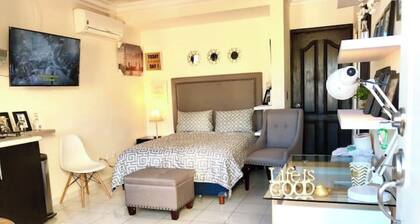 Executive Team ,netflix. Invoice#3