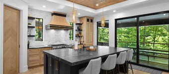 Luxury vacation home right on the Nantahala River in Bryson city NC 