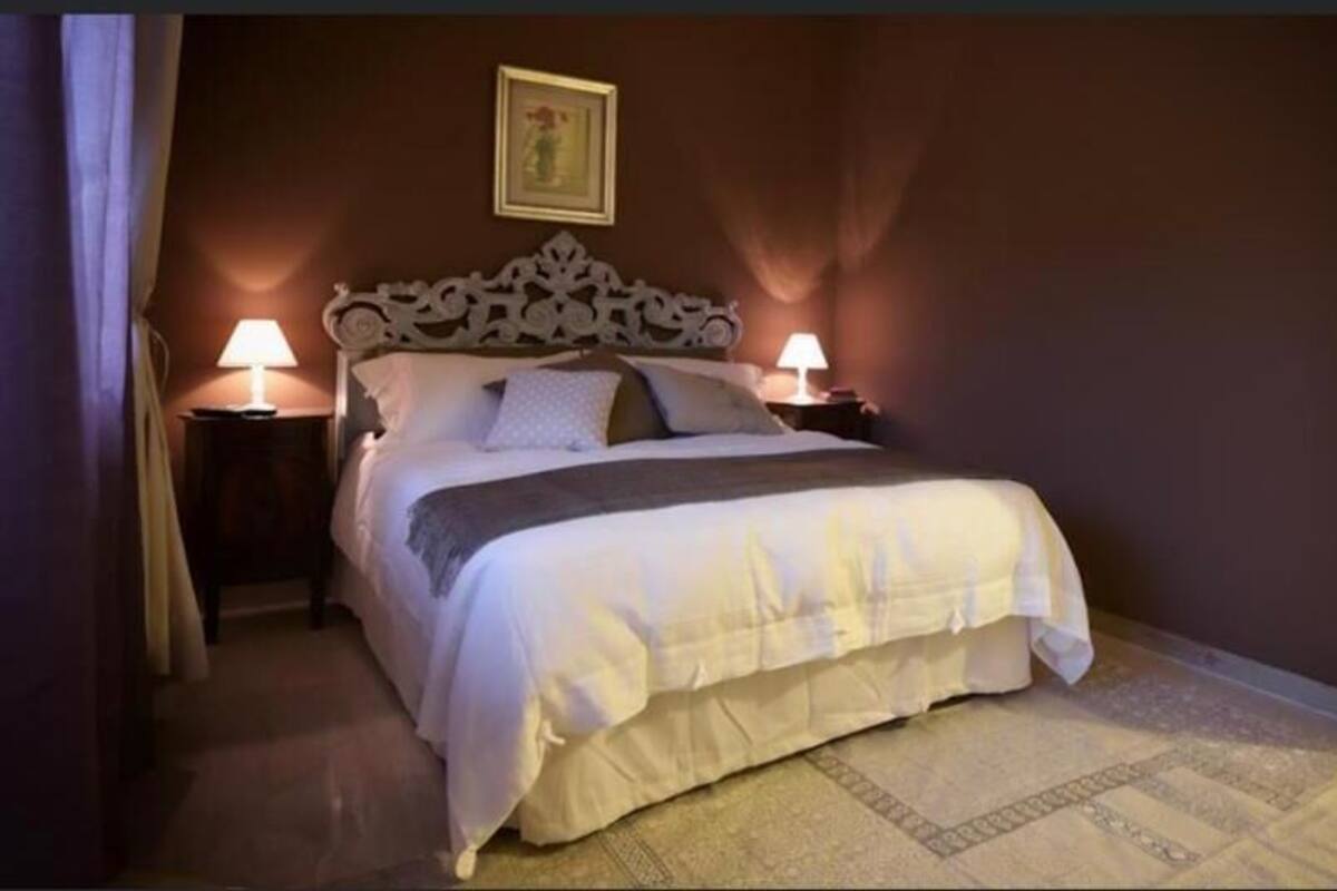 Deluxe Double Room, 1 King Bed | Egyptian cotton sheets, premium bedding, down comforters