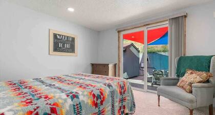 Lewis River Urban Cowboy-2 Miles To Ilani Casino