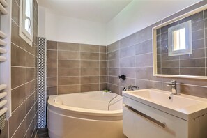 Hair dryer, towels, soap, shampoo
