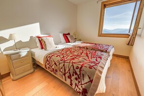 2 bedrooms, Internet, bed sheets