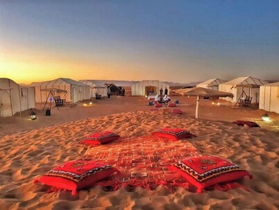 Camp de Luxe Dans le Désert de Zagora