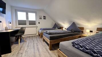 3 Schlafzimmer, Schreibtisch, WLAN