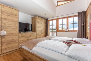 Deluxe appartement, 2 slaapkamers, balkon | Geluiddichte muren, gratis wifi, beddengoed