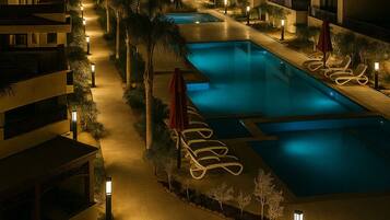 Chalet, 1 Bedroom, Accessible, Smoking | Kolam renang | Kolam renang terbuka