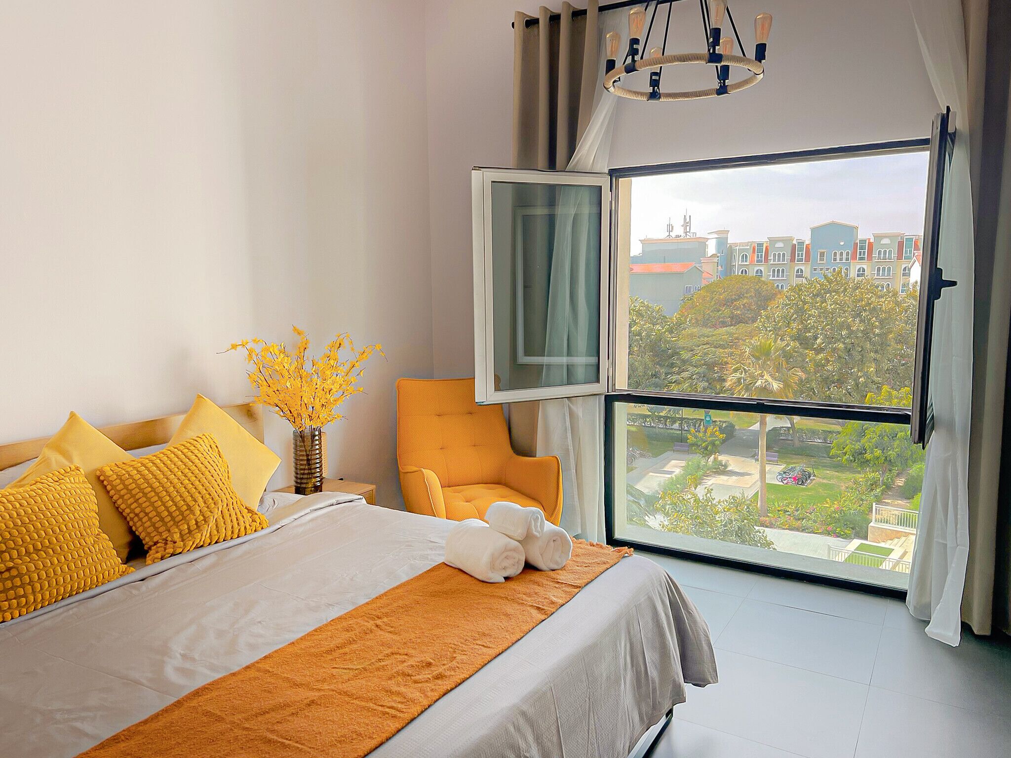 1 多间卧室、熨斗/熨衣板、免费 WiFi、床单