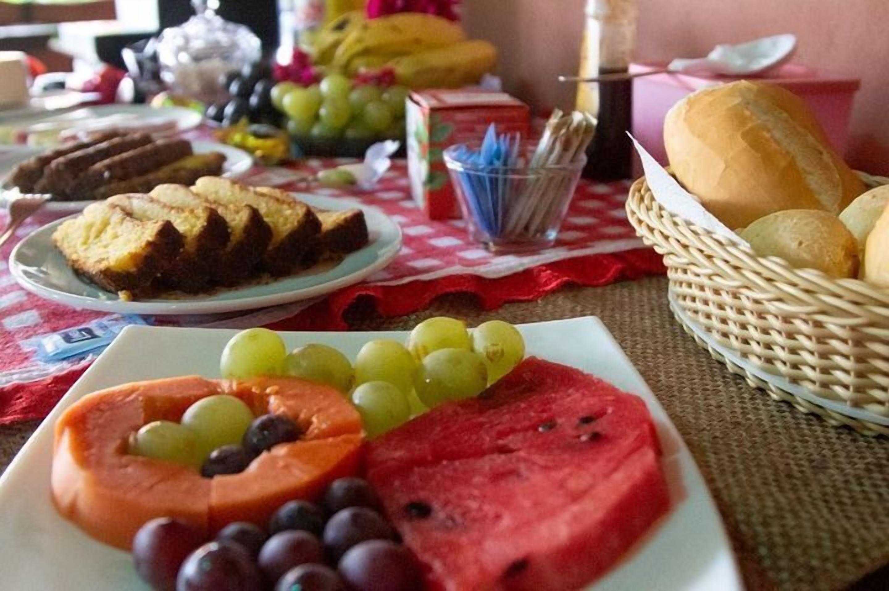 Free daily cooked-to-order breakfast 