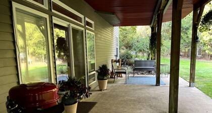 The Cellar @Lively Farm
a Family Friendly Hobby Farm Stay