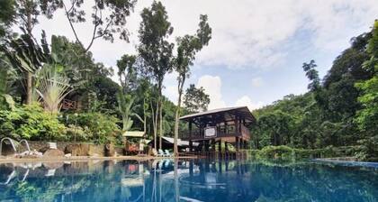 Mountain Cabin in Antipolo