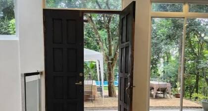 Balay Natu Country Home w Private Pool at Antipolo