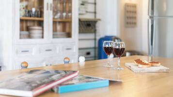 Premium-Villa, 4 Schlafzimmer, eigener Pool, Meerblick | Wohnbereich | Smart-TV