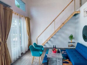 Living area - Jet's Oudom Resort (Srae Ambel)