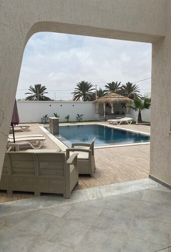 A 10 Minutes de la Mer, Villa de Grand Standing Avec Piscine, Pour vos Vacances