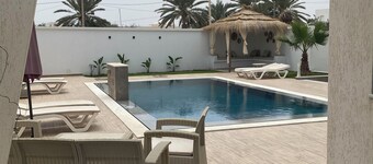 A 10 Minutes de la Mer, Villa de Grand Standing Avec Piscine, Pour vos Vacances