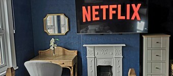 Large 5 bed 2 Bathroom house - Reading Central - Parking provided