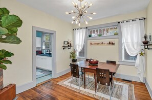 تناول الطعام