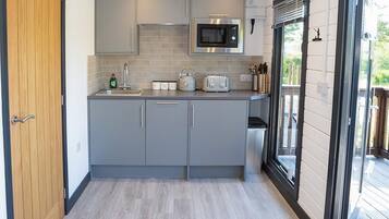 Studio | Private kitchen | Fridge, microwave, stovetop, dishwasher
