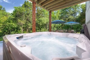 Baignoire à remous extérieure