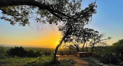 Relax & Renew at Sunset Ridge - Close to Lost Maples and Garner State Parks