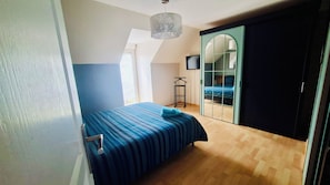 3 camere, ferro/asse da stiro, Wi-Fi gratuito, lenzuola