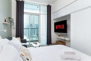 Apartment | 1 bilik tidur, ruang kerja komputer riba, kalis bunyi 