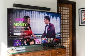 Interior - Poblacion, Makati Mid-Century Modern Zentopia SMEG (Makati)