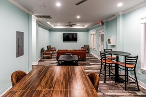 Dining - Casa del Sol - Beach House with Resort Amenities - Casa Del Sol Beach House with Resort Amenities (Galveston)