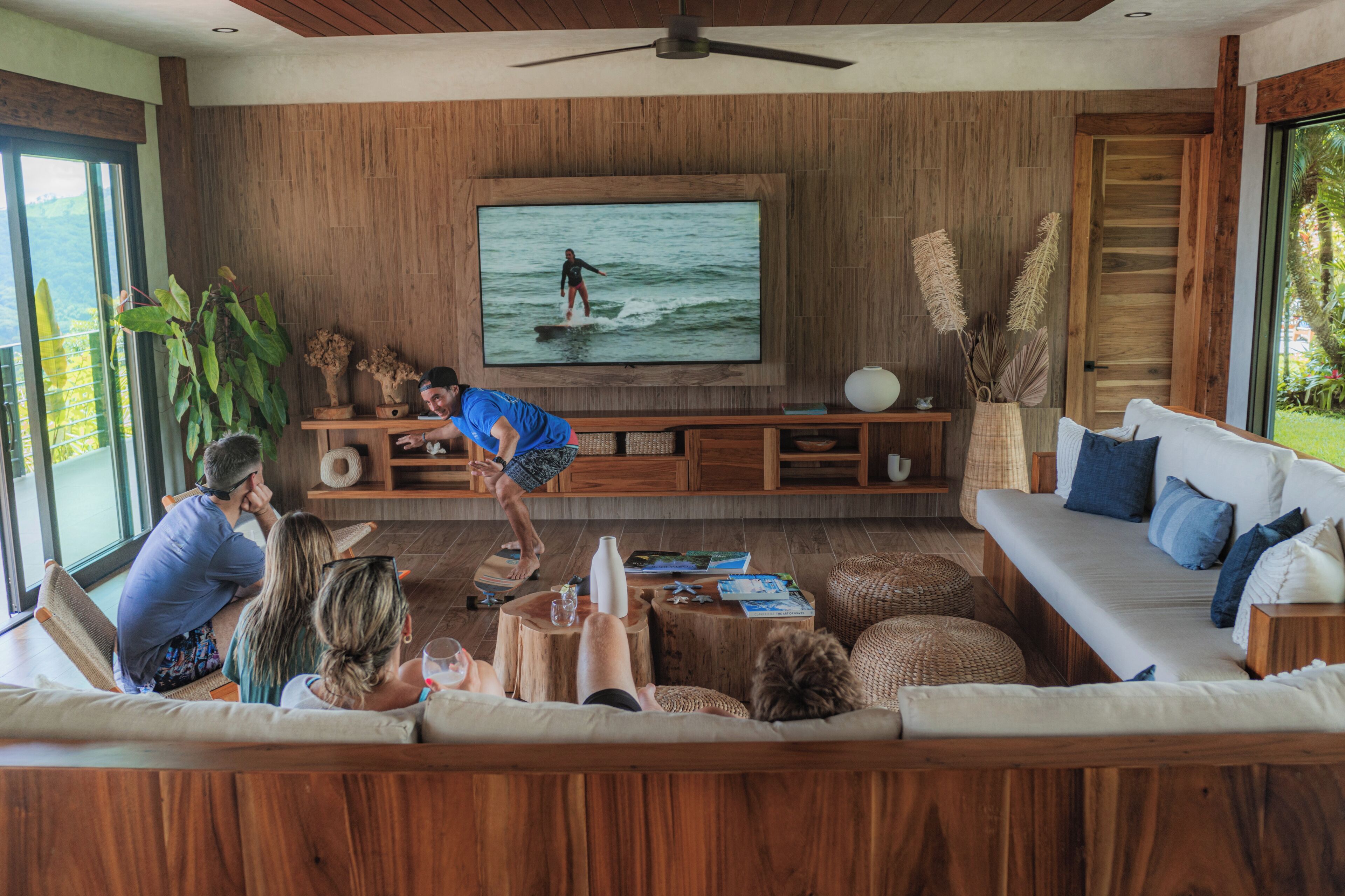 Surfing/bodyboarding