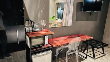 Egyptian cotton sheets, premium bedding, individually decorated