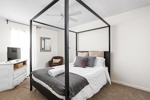 3 Schlafzimmer, Bügeleisen/Bügelbrett, WLAN, Bettwäsche