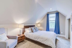 3 soverom, strykejern/-brett, wi-fi og sengetøy