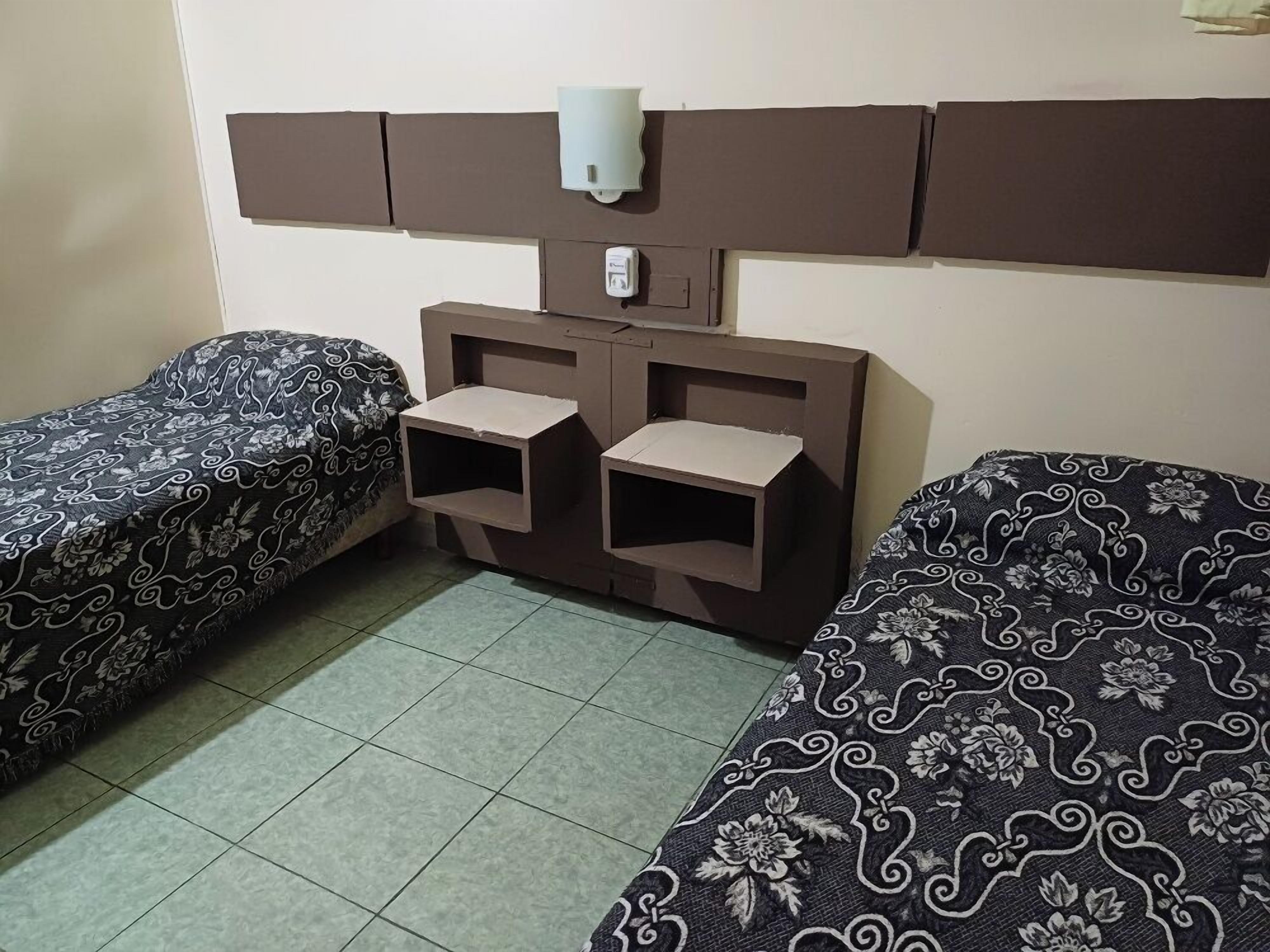 basic double room single use | 1 bedroom, bed sheets
