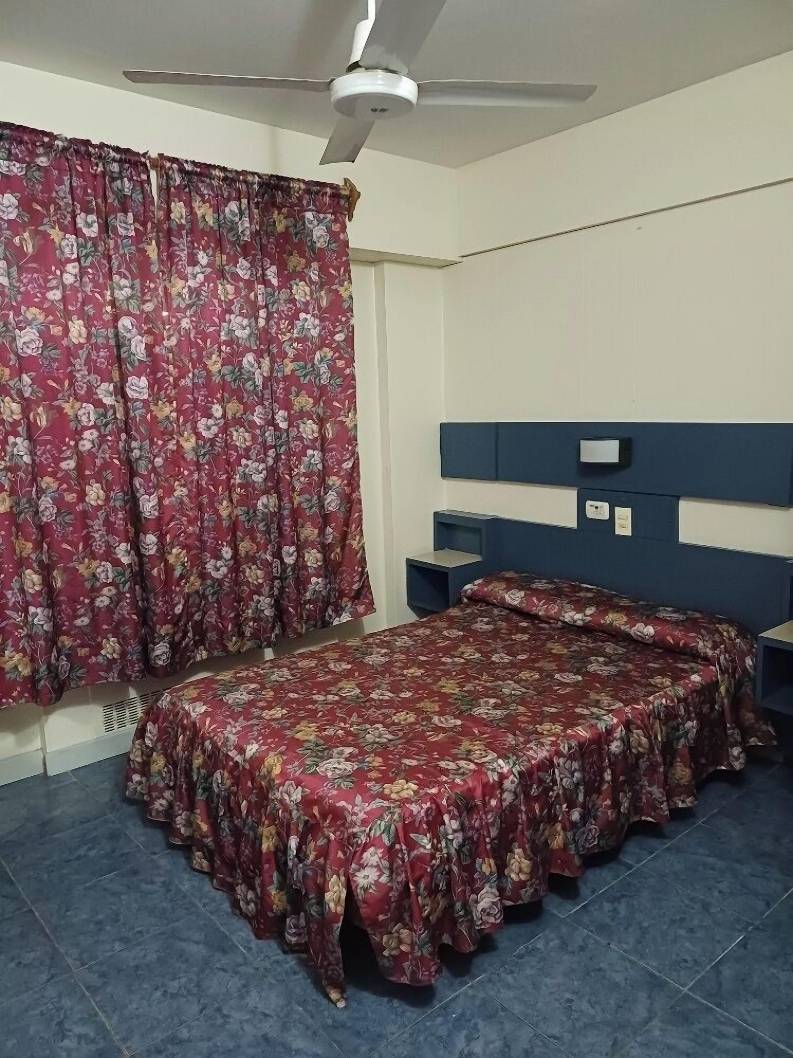 standard room, 1 queen bed | 1 bedroom, bed sheets