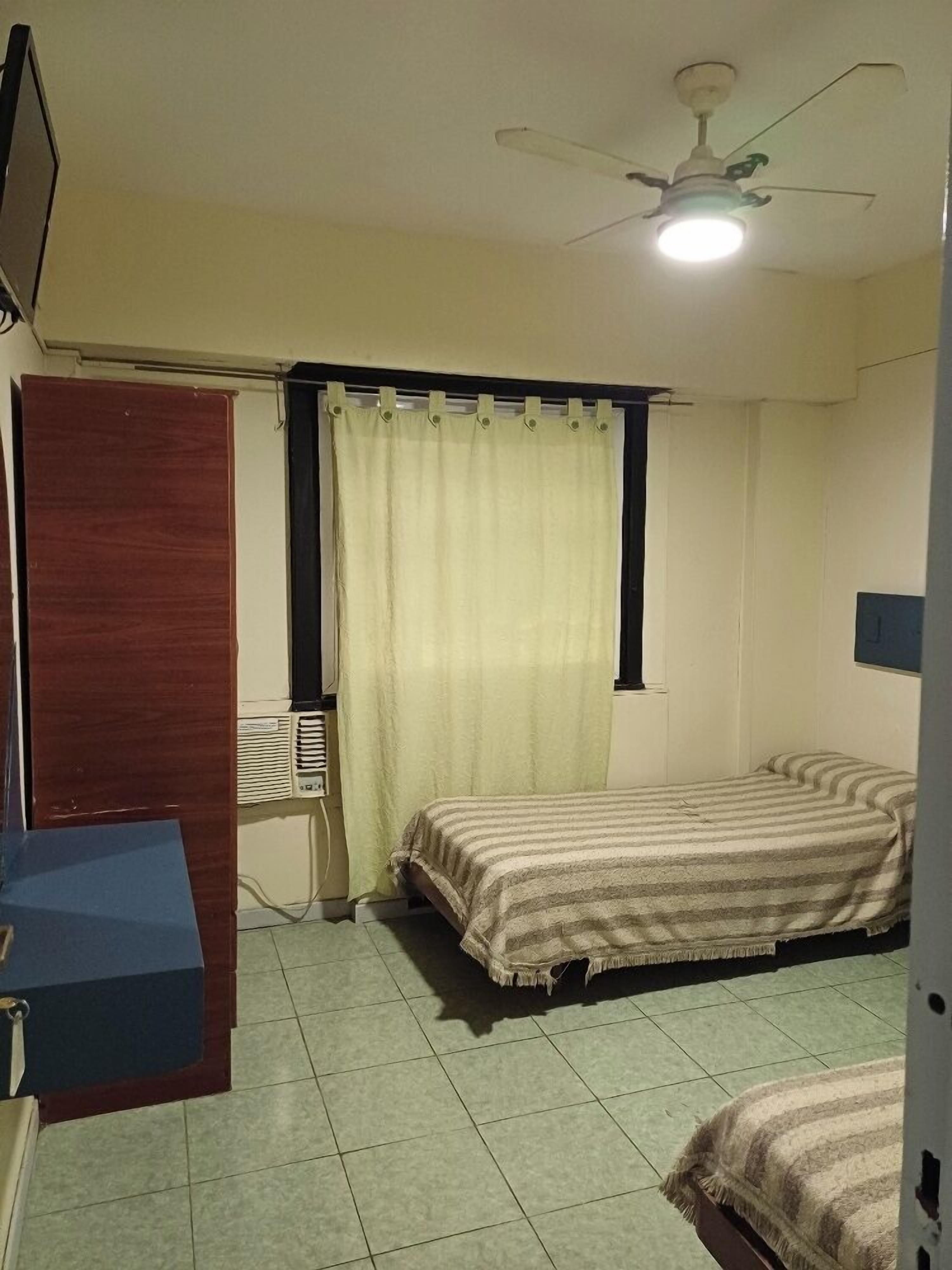 basic double room single use | 1 bedroom, bed sheets