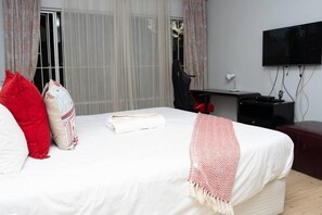 House | 3 bedrooms, iron/ironing board, free WiFi, bed sheets